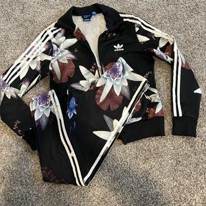 Adidas Floral Outfit